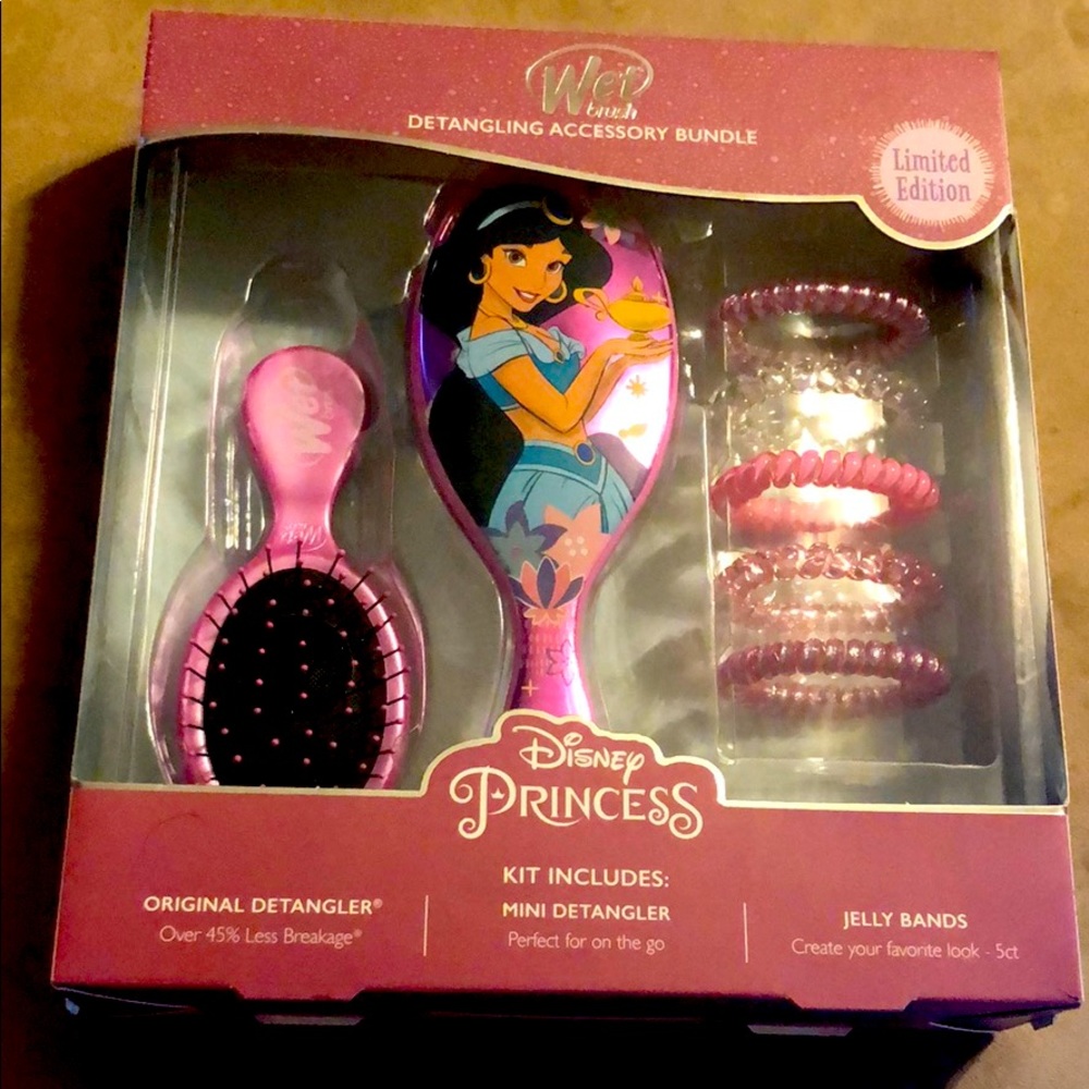 Disney Princess Wet Hair Brush Detangling Bundle